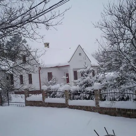 Park Vendeghaz Guest house *