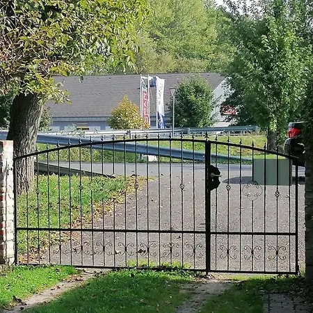 Park Vendeghaz 게스트하우스 Herend